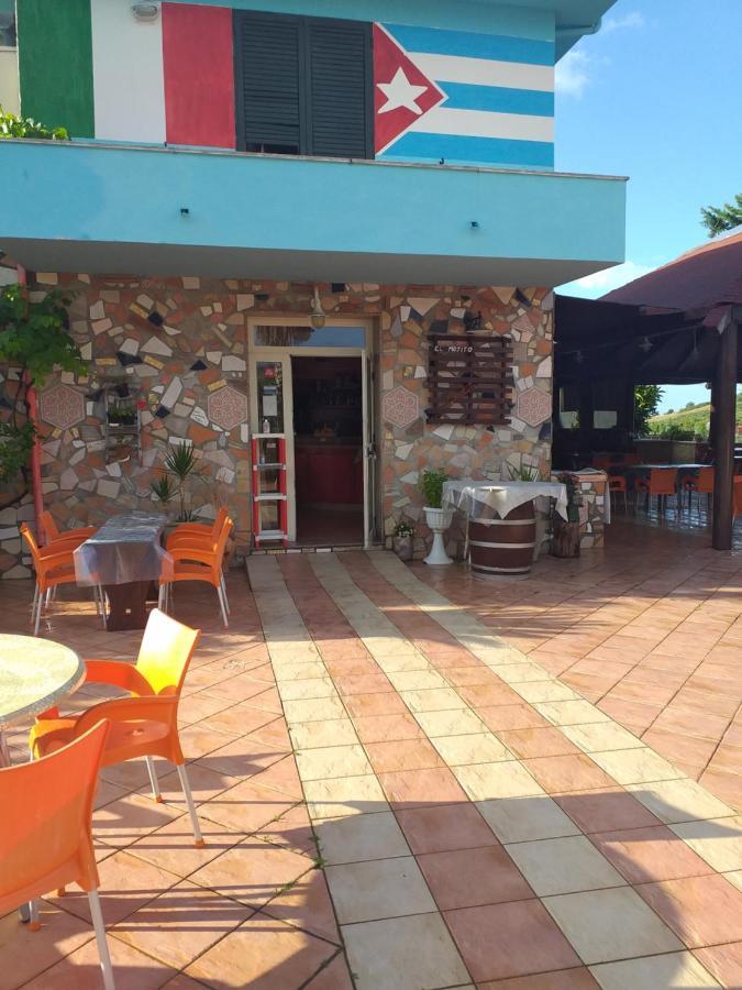 Affittacamere El Mojito Calopezzati Exterior foto