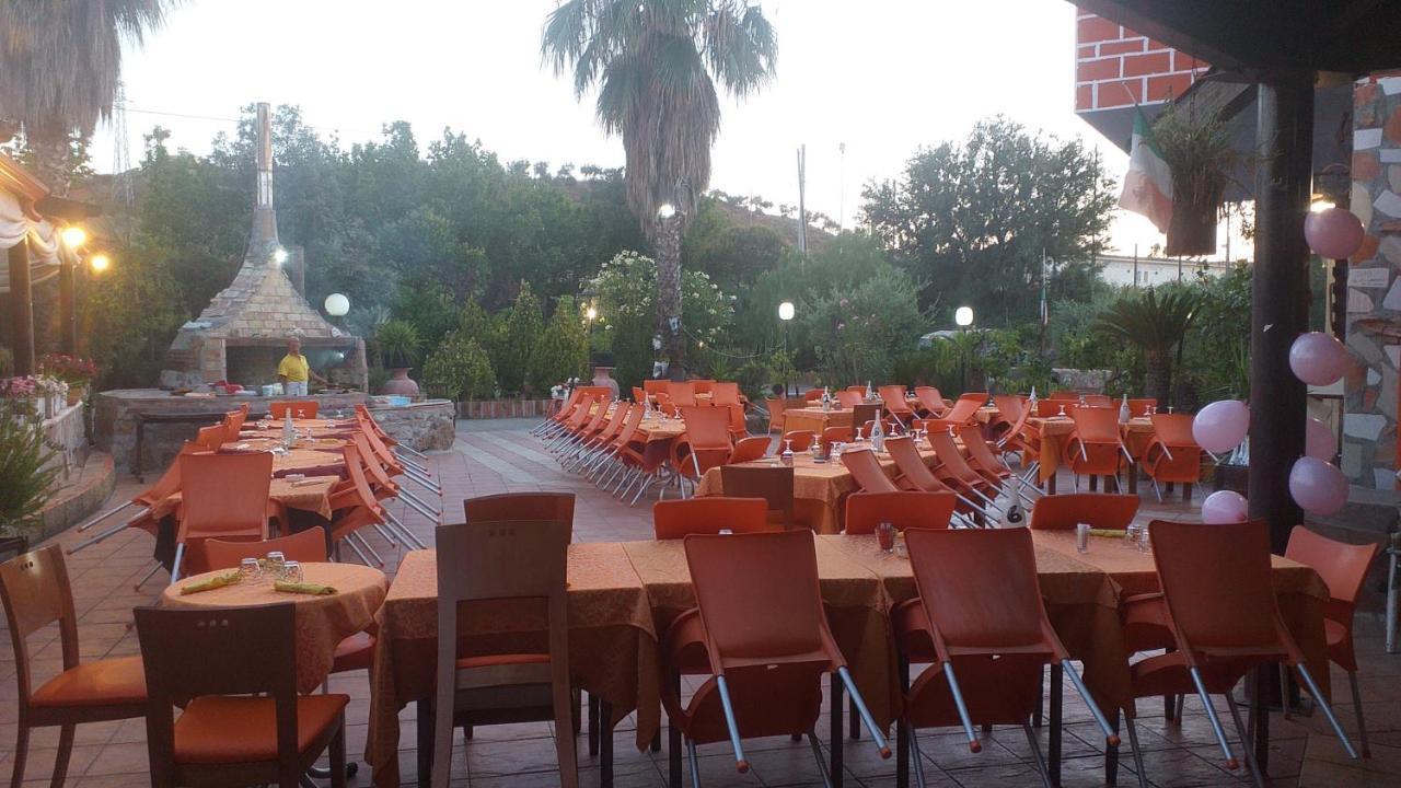Affittacamere El Mojito Calopezzati Exterior foto