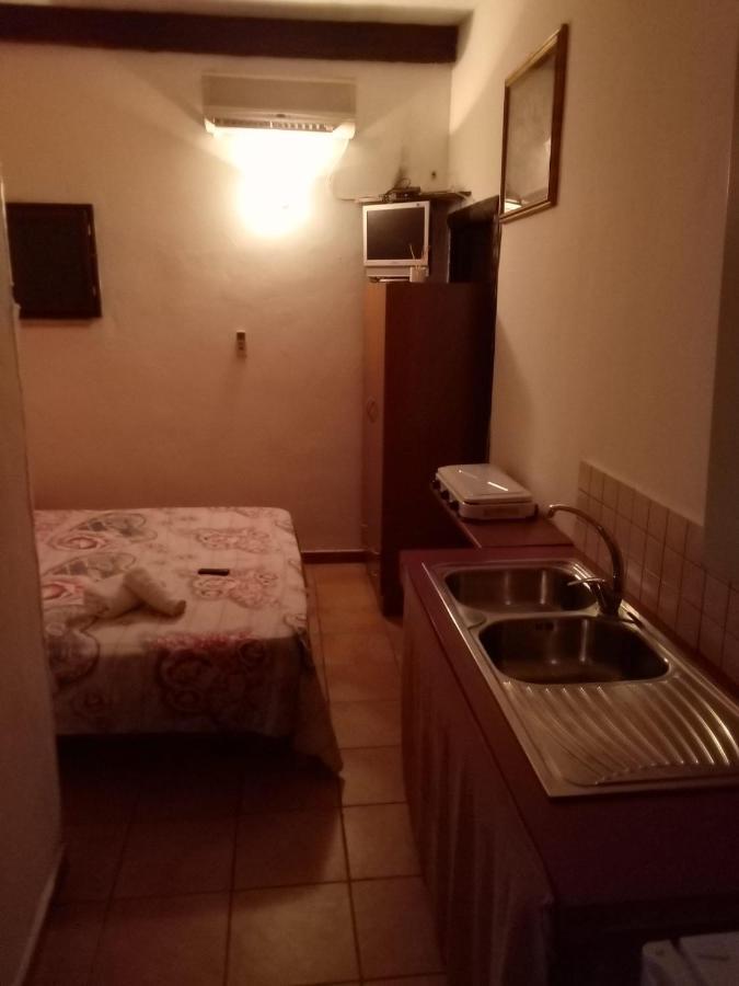 Affittacamere El Mojito Calopezzati Exterior foto